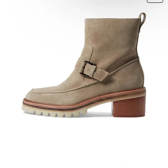 NWOT - Bernardo Sonja Leather Lug Boots - Picture 2 of 11